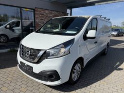 NISSAN NV300